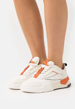 Fila Modern- Trainers - Marshmallow