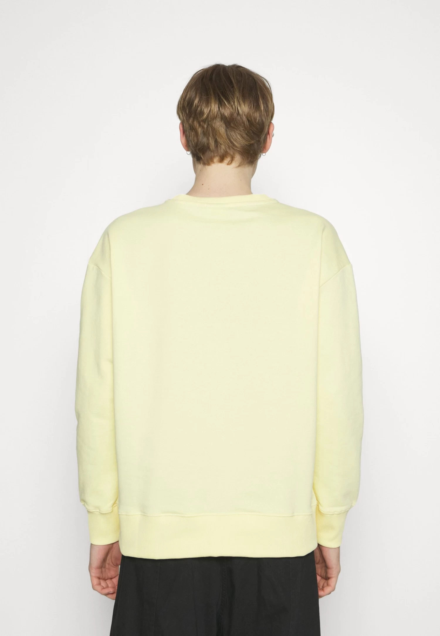 Fila Baben Oversized Crew - Sweatshirt - Pale Banana - Image 4