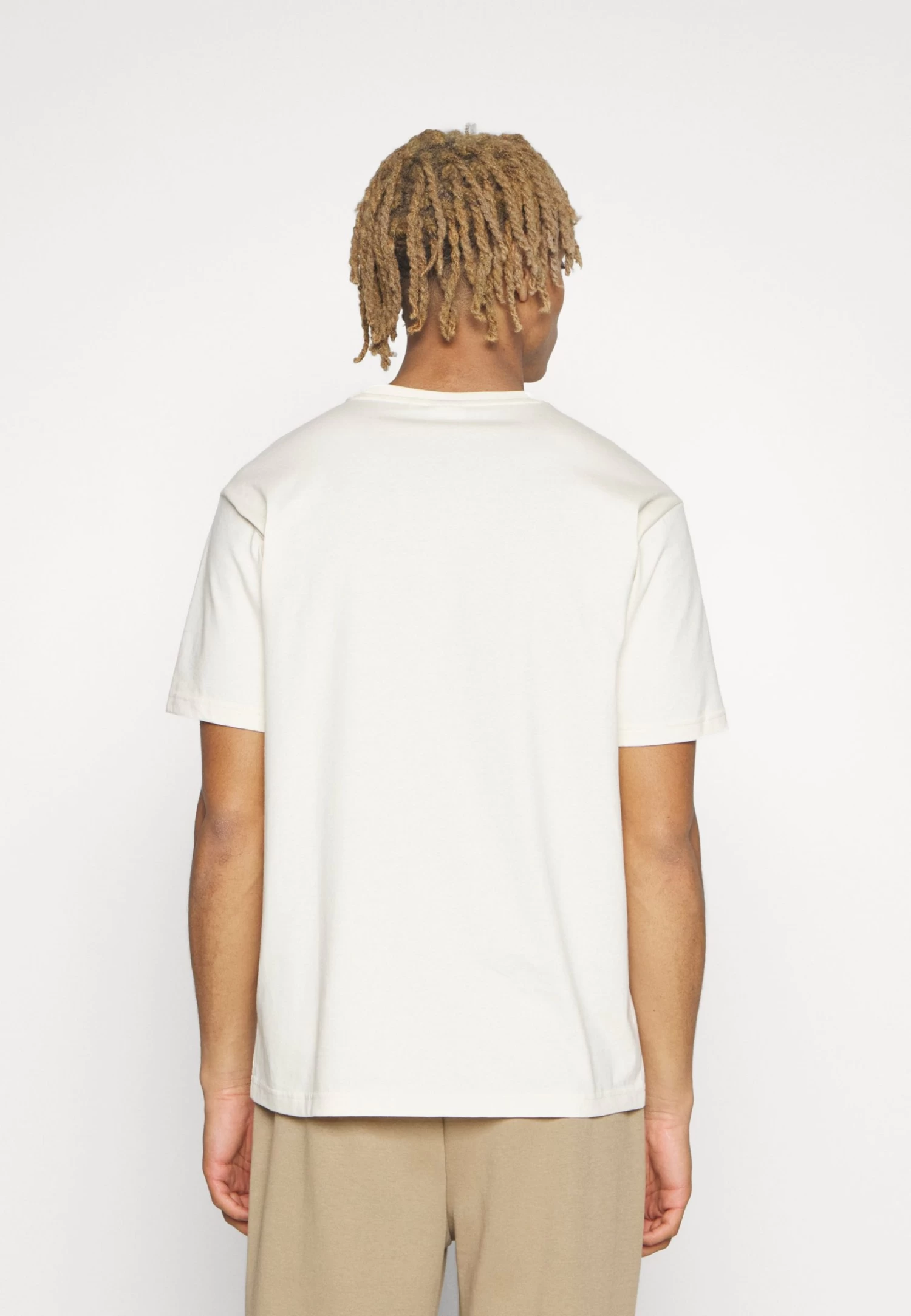 Fila Twistetal Graphic Tee - Print T-Shirt - Antique White - Image 4