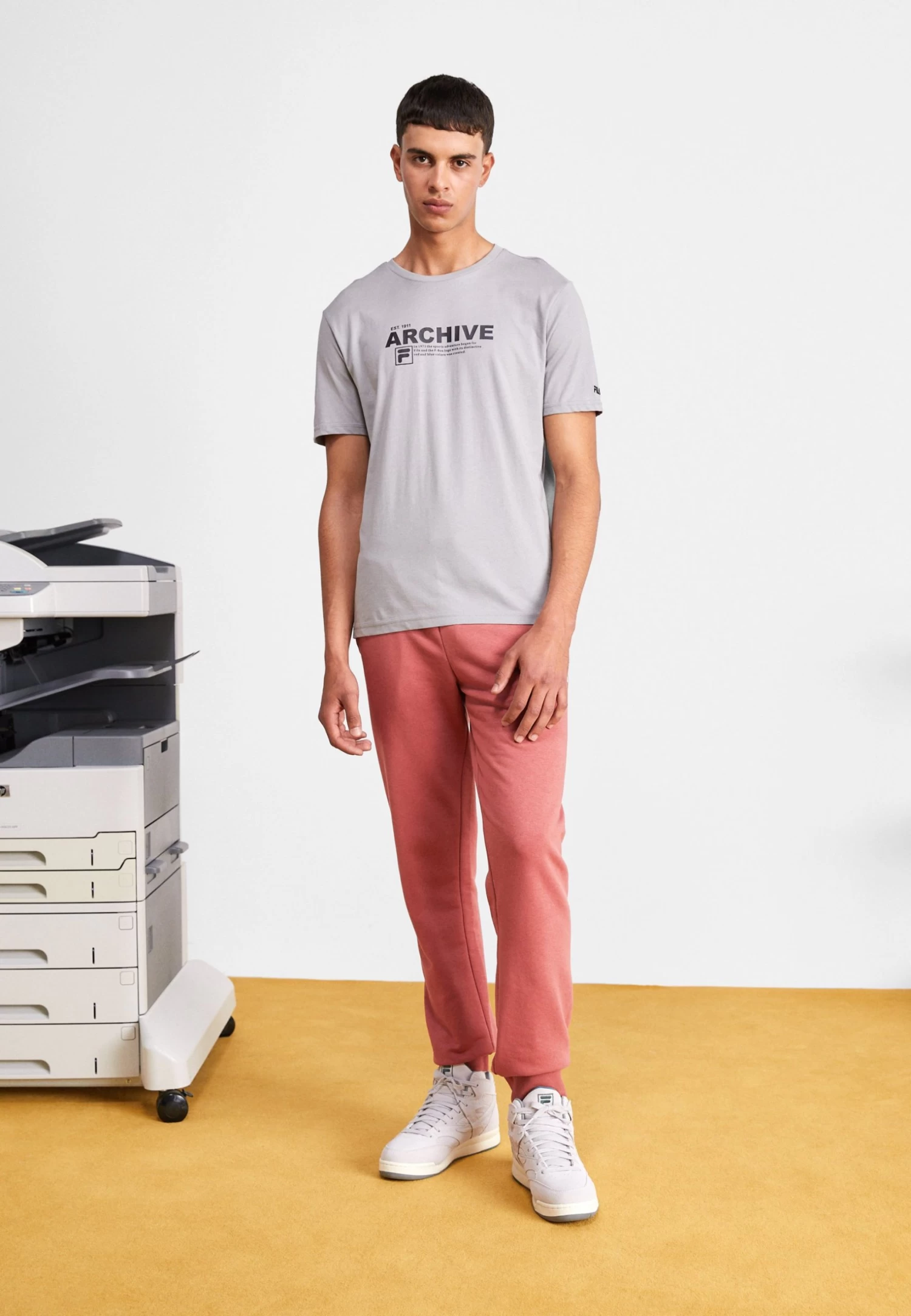 Fila Braives Pants - Tracksuit Bottoms - Marsala - Image 2