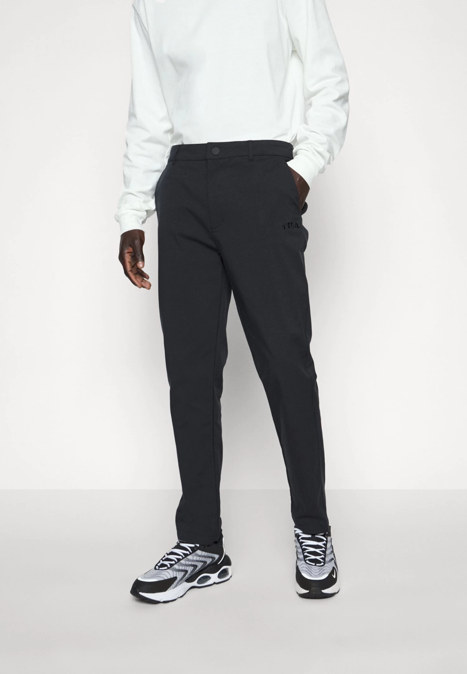 Fila Taizhou Pants - Trousers - Black - Image 3