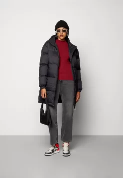 Fila Berislav Long Padded Coat - Winter Coat - Moonless Night